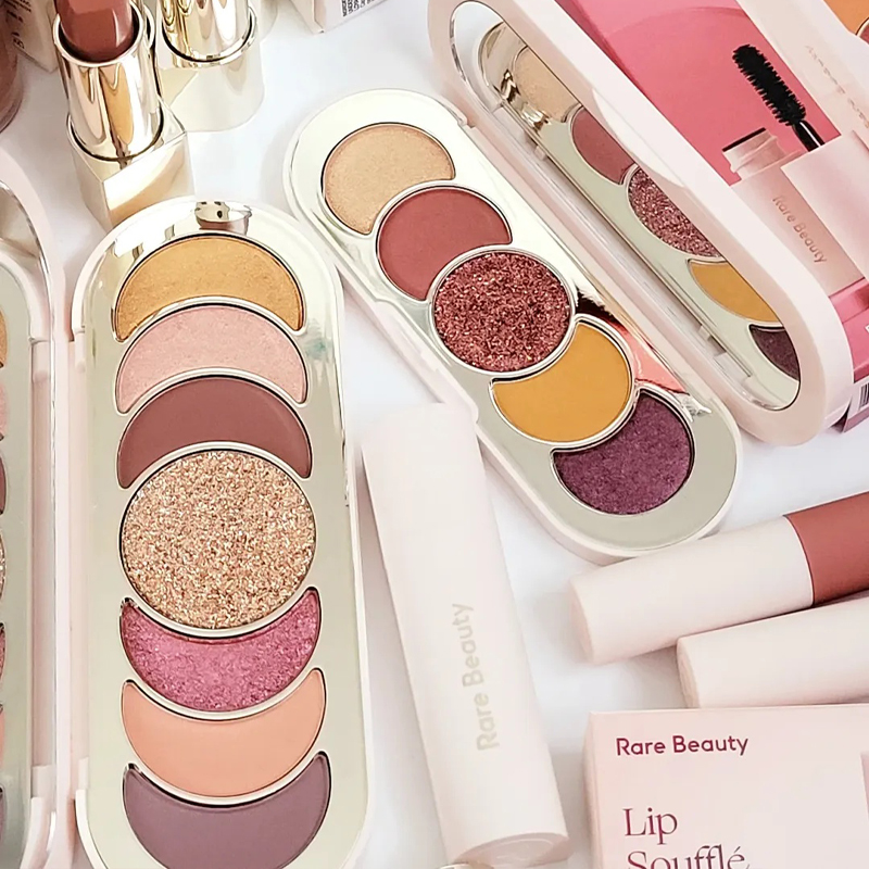 Palette Ombretto Liquido 7 Col - Rare Beauty Makeup Kit recensione e prezzo