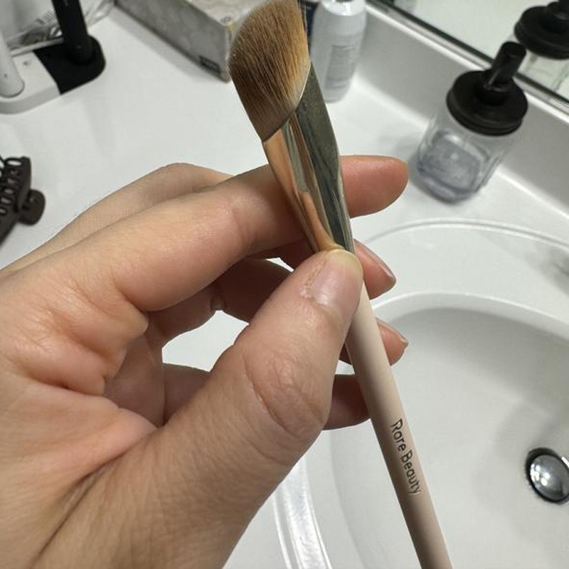 Kit di Strumenti per il Trucco - Rare Beauty Makeup Kit recensione e prezzo