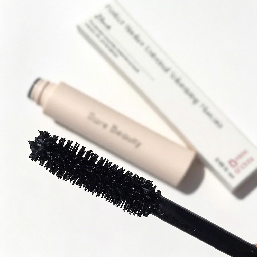 Mascara Volumizzante e Allunga - Rare Beauty Makeup Kit recensione e prezzo