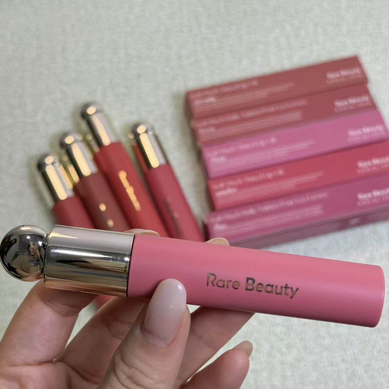 Olio Labbra Colorato Soft Pinc - Rare Beauty Makeup Kit recensione e prezzo